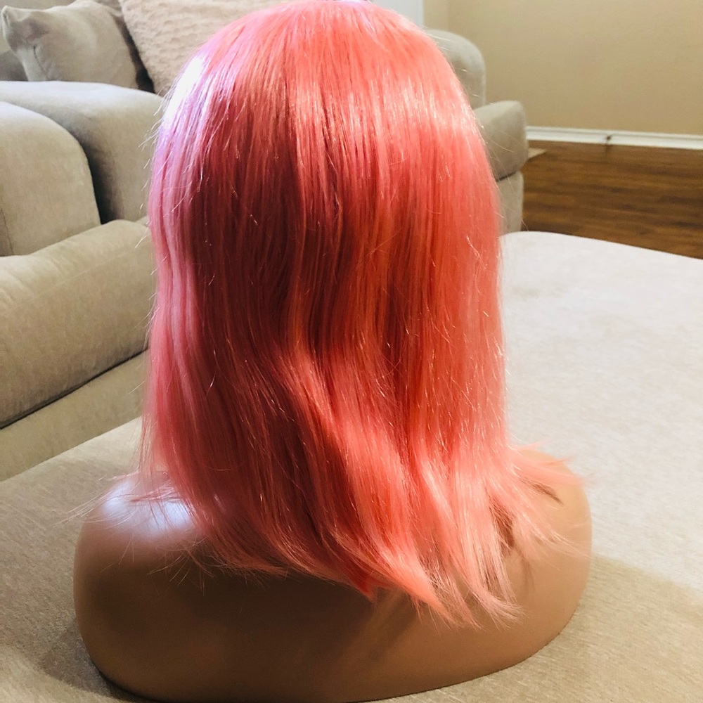 Wig - Picture 8 of 11